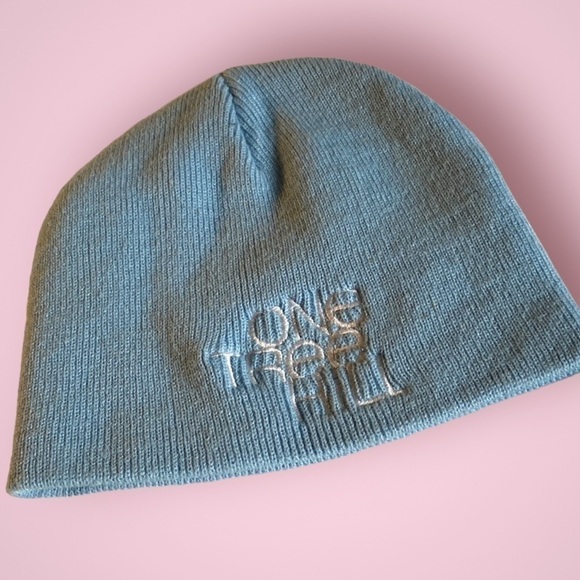🦄 one Tree Hill Light Blue Beanie - Picture 12 of 12